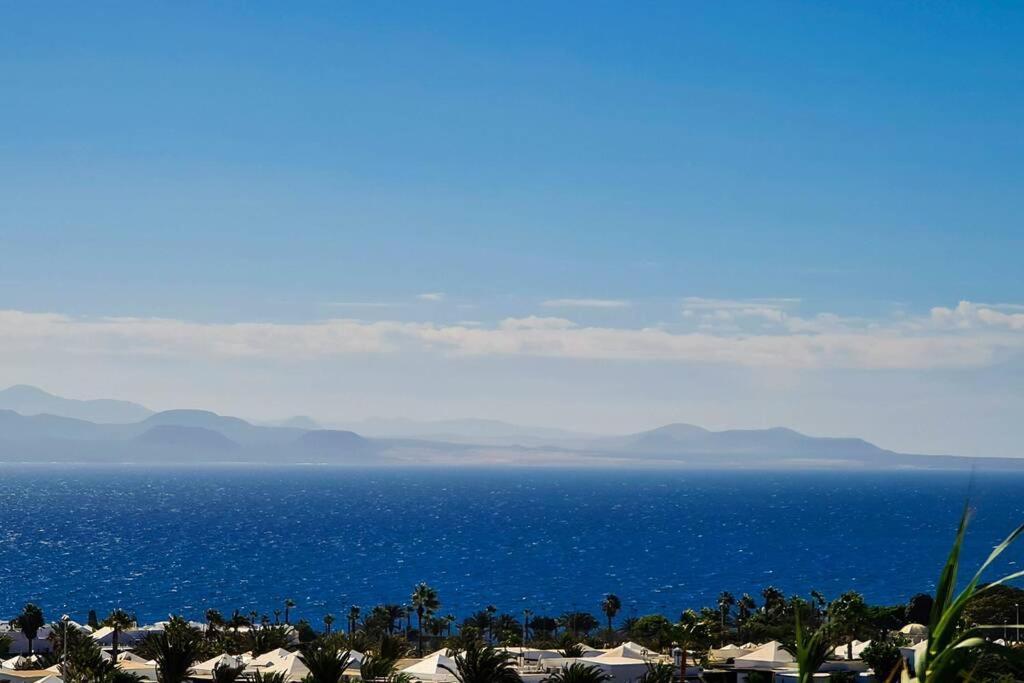 Stunning Sea View Villa With 6 Bedrooms & Heated Pool - Villa Renaissance Playa Blanca  Zimmer foto